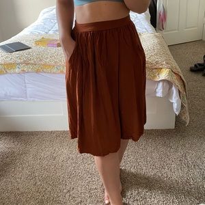 Midi skirt with pockets